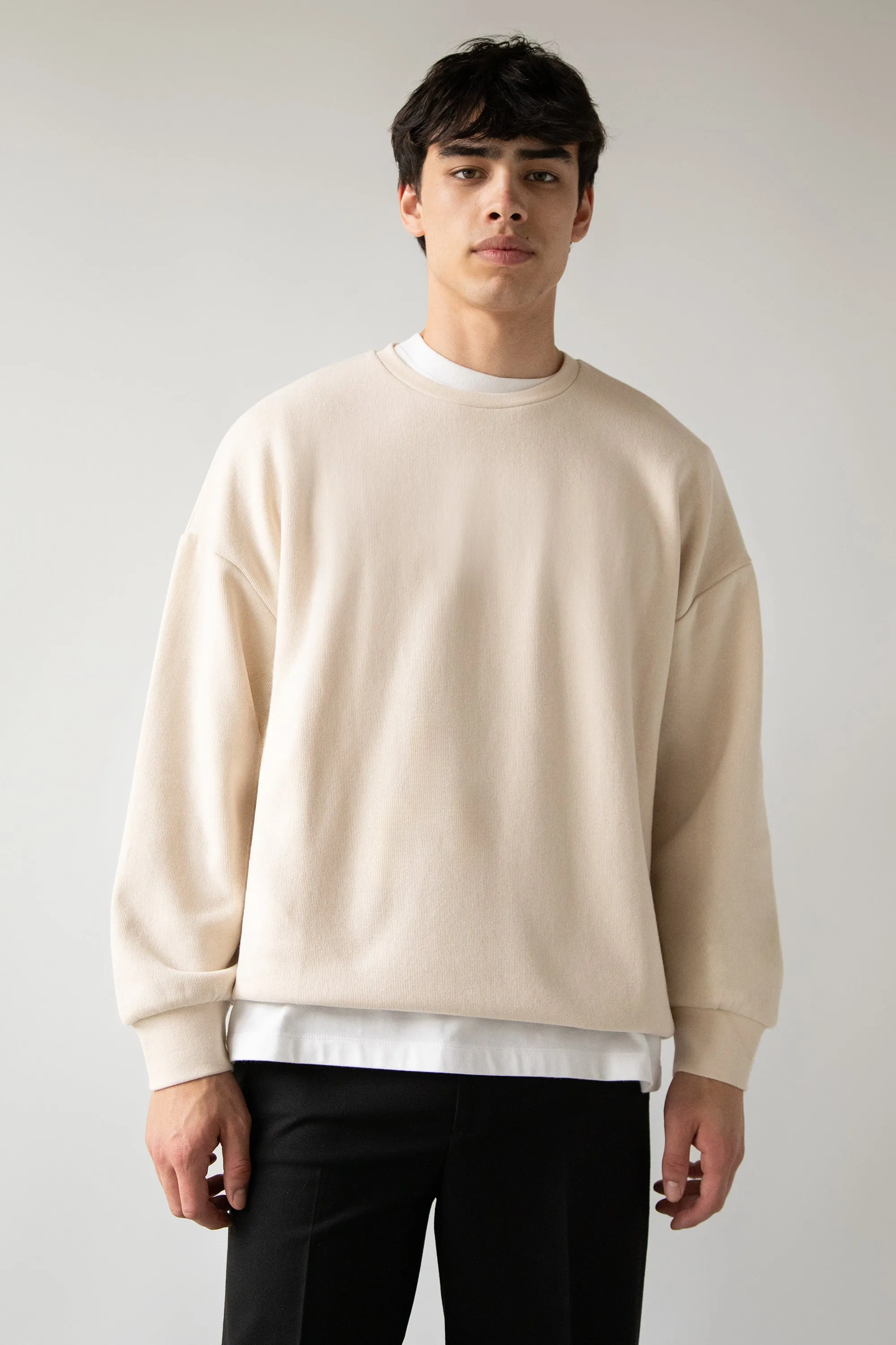 KNIT CREWNECK TOP