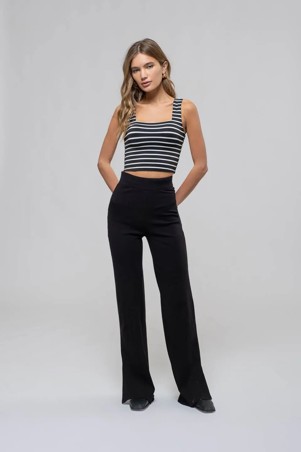 STRIPE SQUARE NECK SLEEVELESS KNIT CROP TOP