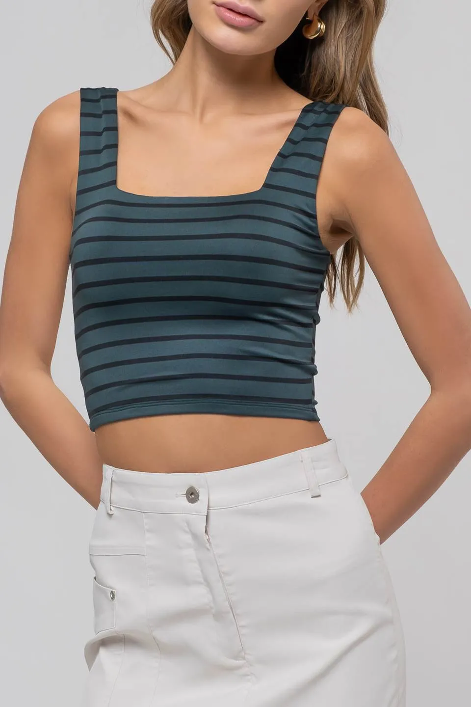 STRIPE SQUARE NECK SLEEVELESS KNIT CROP TOP