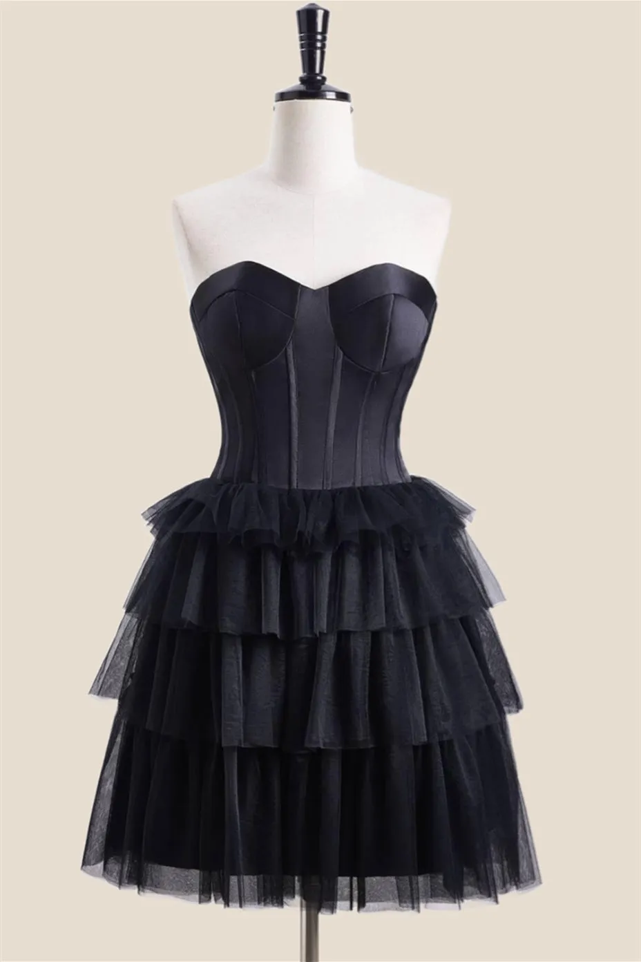 Sweetheart Black Tiered A-line Short Dress