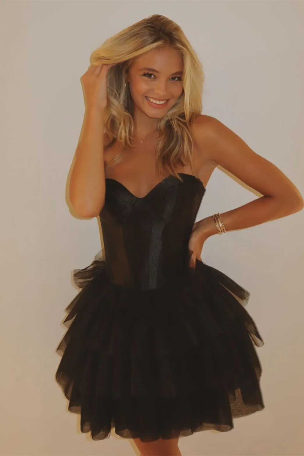 Sweetheart Black Tiered A-line Short Dress